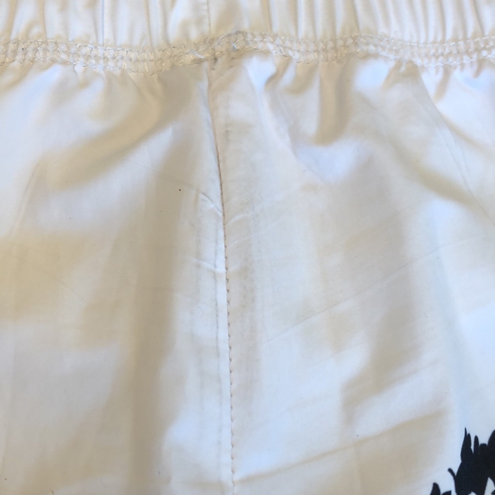 Lorna Jane Daisy Fever Run Short ๐โโ๏ธโ - Picture 8 of 9